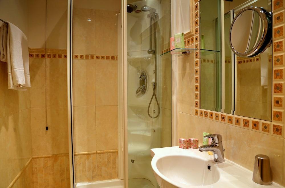 Capitolium Guest house 2*